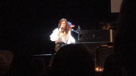 Lorde says 'green light' is her first heartbreak song, explains 'beach' lyric. Green light - Lorde & Jack Antonoff Ally Coalition 1/24/18 ...