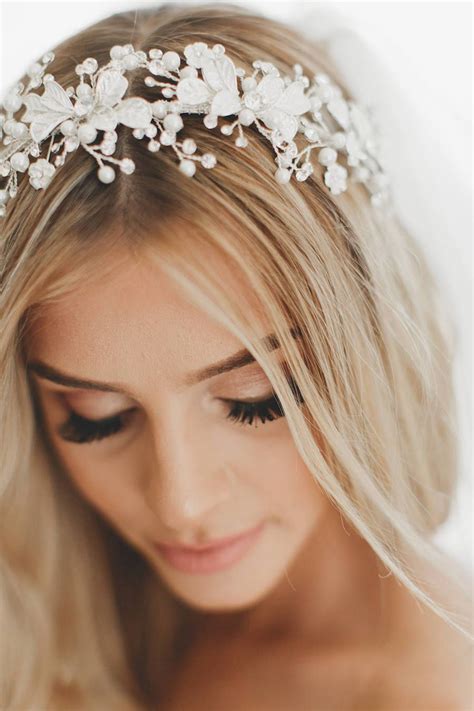 Gorgeous Bridal Headpieces For Sophisticated Brides With Images Wedding Halo Headpiece