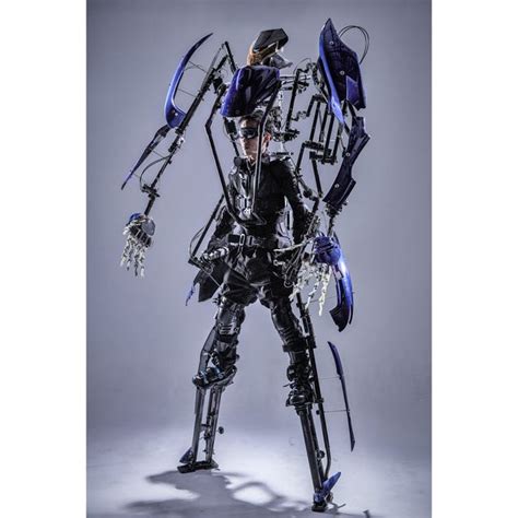 価格com 予算1000万円から、搭乗型の人体機能拡張ギア「スケルトニクス」が一般発売