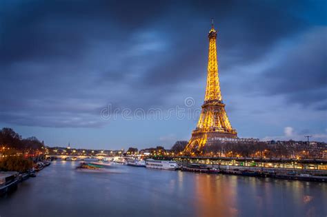Side View Of Eiffel Tower Editorial Stock Photo Image Of Travel 89544133