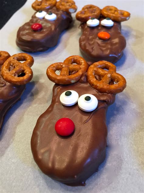 Learn how to make nutter butter cleats ad. Nutter Butter Reindeer Cookies | My Imperfect Kitchen