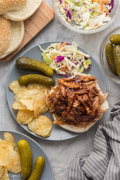 This Crock Pot Pulled Pork Recipe Is So Easy And So Flavorful It