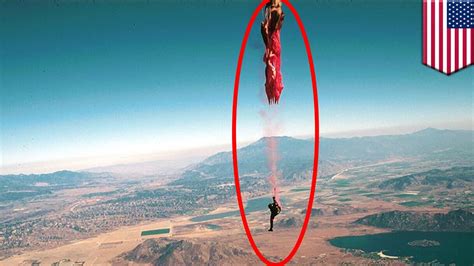Double Parachute Fail Video Skydiver Survives Terrifying Skydiving