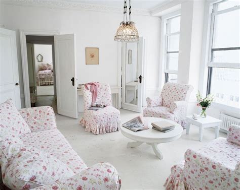 9 Ways To Infuse Designer Rachel Ashwells Shabby Chic Style Into Your