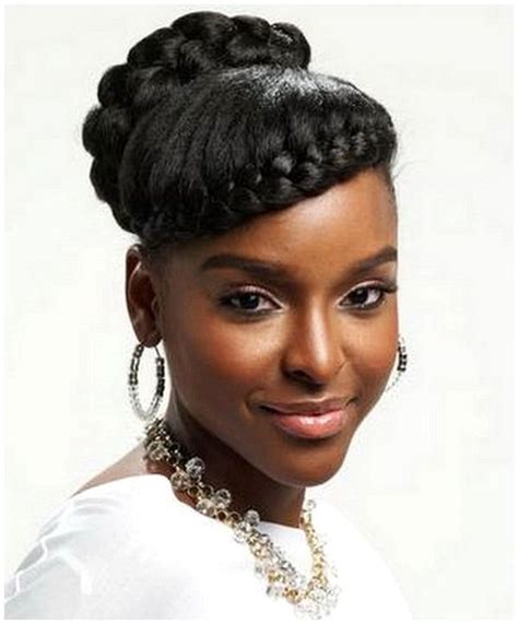 Long hair is a bit simple to fix a bun, ponytail or twist; Easy Natural Hairstyles, Simple Black hairstyles for african american Women