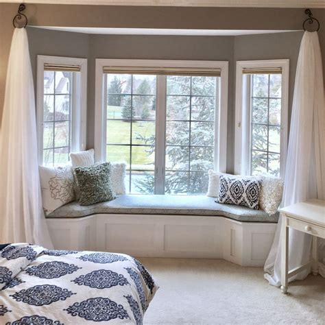 11 Sample Bay Window Seats For Small Space Home Decorating Ideas