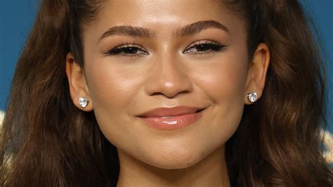 zendaya s lead actress win at the 2022 emmys just cemented her in history