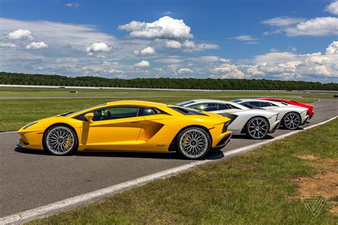 The Lamborghini Aventador S Is Music For An Ultra Luxury Car Lovers