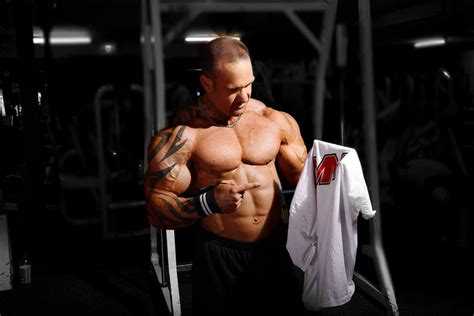 worldwide bodybuilders big australian daddy luke mcnally