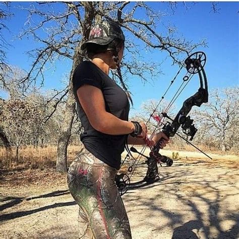 Pin By Patrick Rutherford On Bowhunting Bow Hunting Women Archery