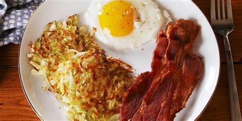 Cabbage hash browns from delish.com are a great way to start your day with a healthy dose of i know it might be hard to believe, but these hash browns really taste like they're made with potatoes! Best-Ever Cabbage Hash Browns | Recipe | Hashbrown recipes ...