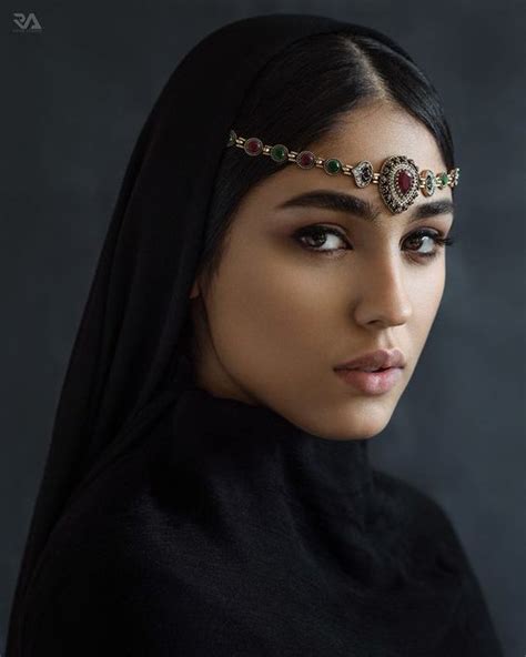 Joan Blujay Joan Twitter In 2020 Iranian Beauty Arabian Women