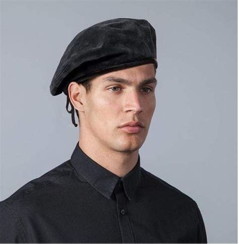 How To Wear A Beret Read This First 2023