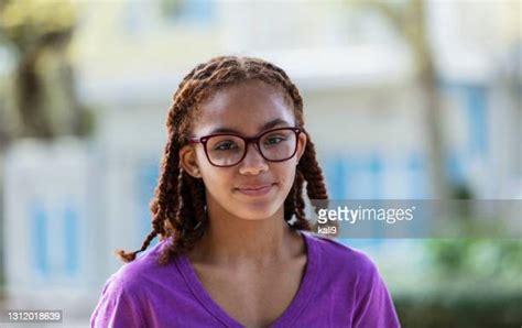 Meninas 12 Anos Imagens E Fotografias De Stock Getty Images