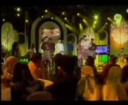 Ariffin ali added a video: Mirwana @ Rentak Raya - Seruan Lima Waktu - YouTube