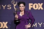 Alex Borstein Has a Powerful Message for Women - TheDailyDay