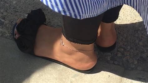 Arabic Hijab Teen Sexy Sandals And Soles 5 Pics