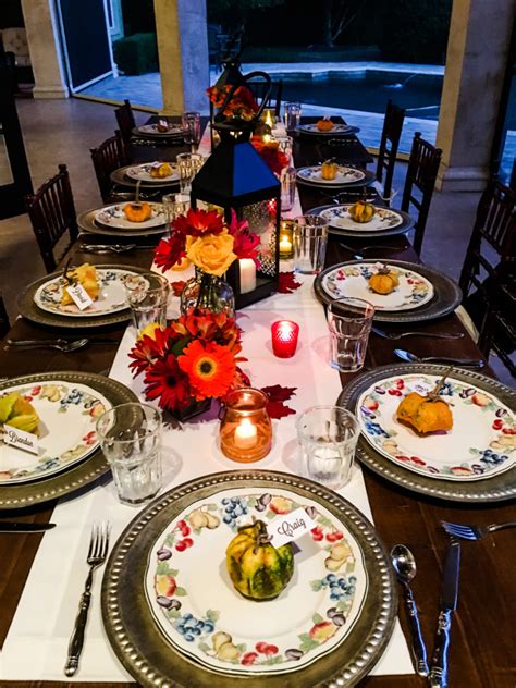 6 Unique Thanksgiving Table Decor Ideas