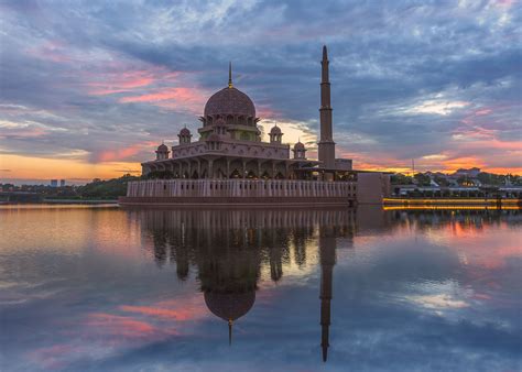 The name can be translated as the knowledge town. Elevation of Bandar Baru Bangi, Selangor, Malaysia ...