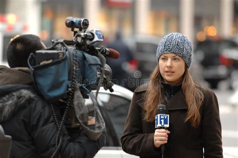 News Reporter Outdoors Stock Image Image Of Caucasian 34939345