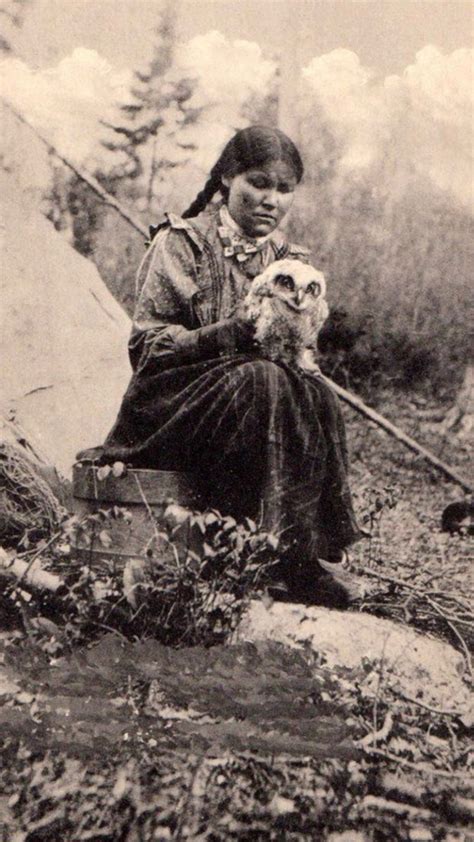 Native American Woman With Owl 🦉 Native American Women Native