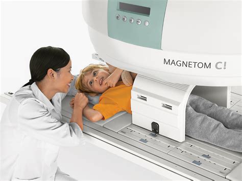 Unser ziel ist es, ihnen mit unseren modernen strahlungsarmen bzw. Radiologie am Klubgarten - Offenes MRT