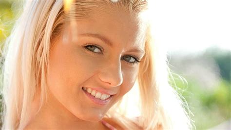 Free Download Hd Wallpaper Women Annely Gerritsen Blonde Pornstar Portrait Model