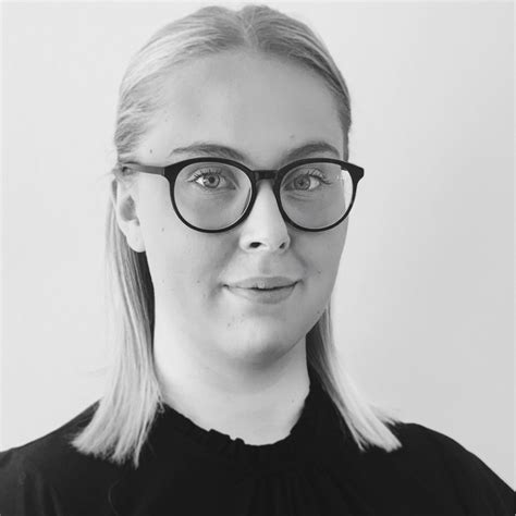 Felicia Persson Administratör Polismyndigheten Linkedin