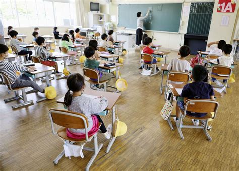 Schools In Japan Reopen With New Rules To Help Stop Spread Of Covid 19