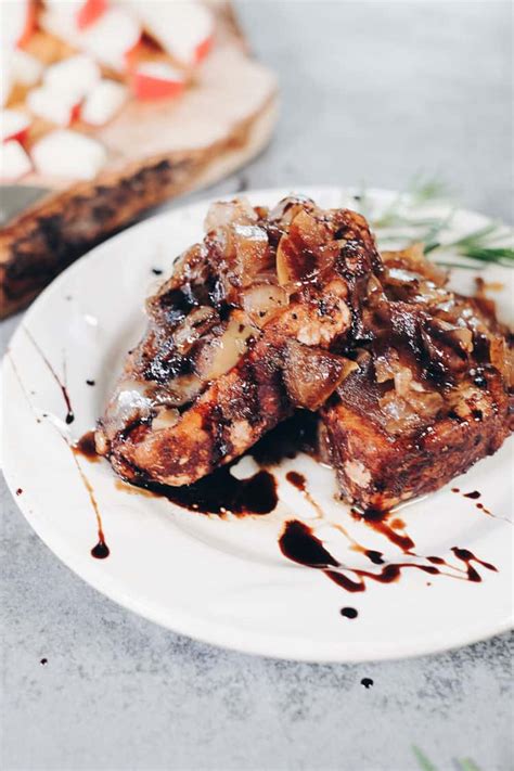 The seasoning is a simple mixture of salt, pepper, italian seasoning, and garlic powder. Instant Pot Pork Chops with Apple Balsamic Topping (Paleo ...