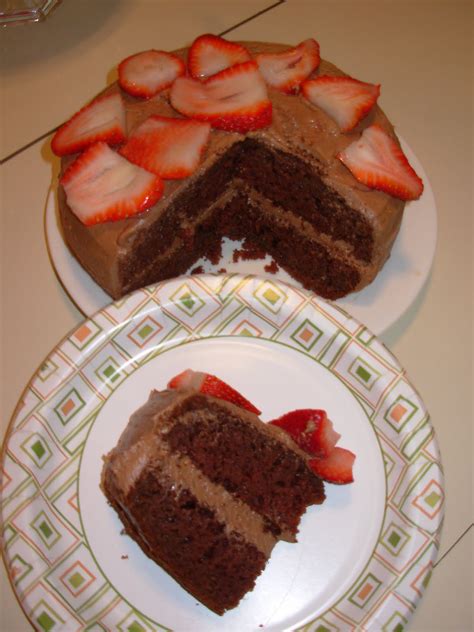 For competitions, i frosted it with creamy chocolate frosting that my family liked better than the original coconut pecan frosting. PortugueseDoll: German Chocolate cake with chcolate ...