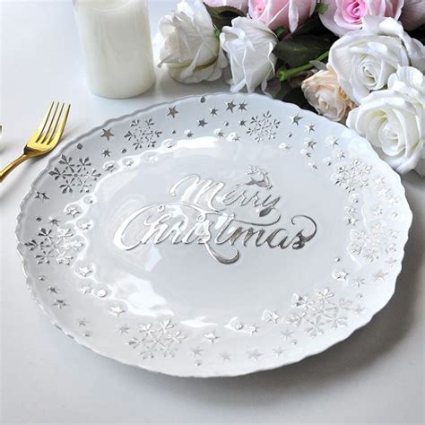 China Customized Beautiful Christmas Glass Plates With White Bottom Manufacturers Suppliers
