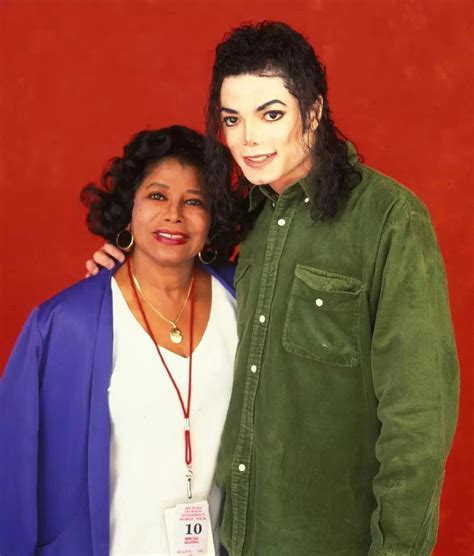 Albums 102 Pictures Who Is The Mother Of Michael Jackson 3rd Child