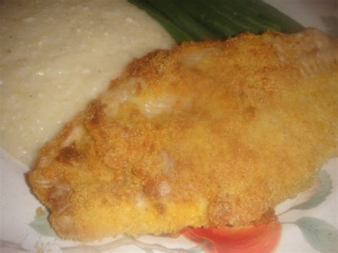 Even though pilaf goes with almost any seafood, this is one of the best side dishes for fried fish. Southern Oven-FRIED CATFISH with GARLIC CHEESE GRITS * Healthy fast & easy dinner * crunchy fish ...