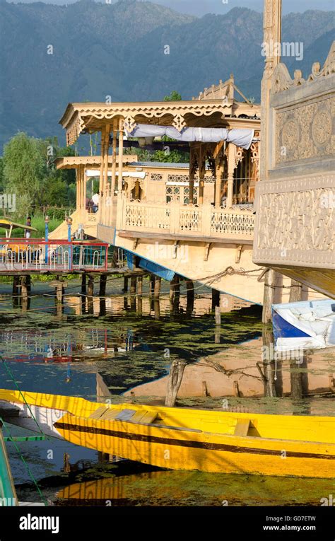 Houseboat On Dal Lake Srinagar Jammu And Kashmir India Stock Photo