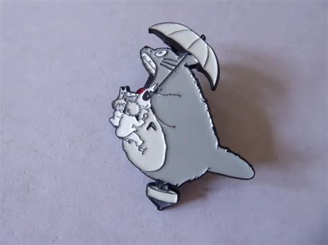 Disney Trading Pins Studio Ghibli My Neighbor Totoro Flying Totoro