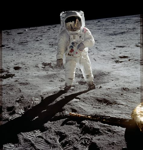 Apollo 11 Moon Landing 45 Years Ago On July 20 1969 Relive The Moment