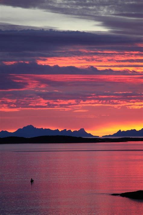 Midnight Sun Light All Night Midnight Sun Norway Lofoten