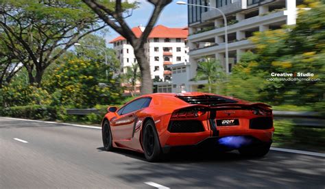 Photo Of The Day Lamborghini Aventador Shooting Flames Gtspirit