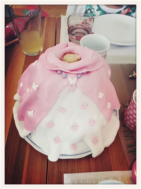 Maybe you would like to learn more about one of these? Zauberhafter Barbie-Kuchen. Ganz leicht zu machen ...