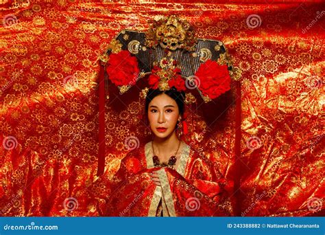 Asian Woman Wear China Royal Empress Traditional Costume With Golden Line Design Dress And