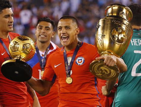 Alexis Sánchez fue elegido como el mejor jugador de la Copa América