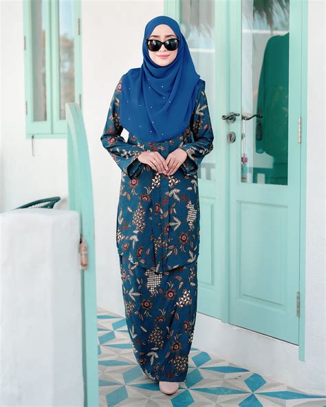 Baju Kebarung Batik Dobby Aima Space Blue Muslimahclothing