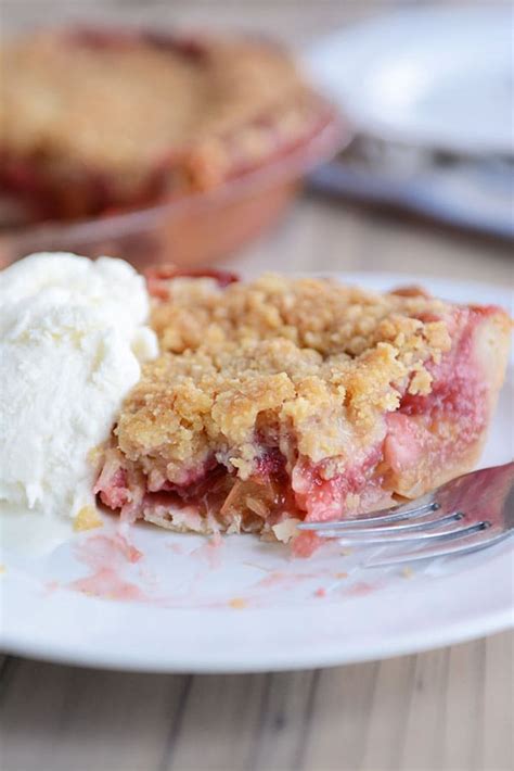 The Best Strawberry Rhubarb Pie Mels Kitchen Cafe