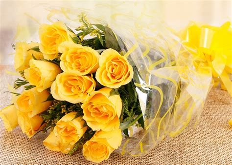 Yellow Rose Flowers Bouquet