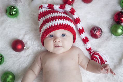 We have countless gift ideas for a 4 year old boy for anyone to pick. alison donahue photography: Holiday Photos - 3 month old