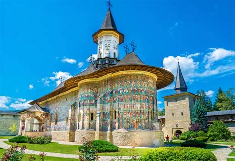 Más De 10 Lugares Imprescindibles Que Ver En Rumanía Iati Seguros