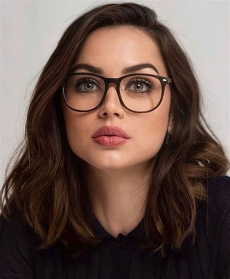 Dark Brown Hair With Greenbrown Eyes Glasses Outfit Cute Glasses