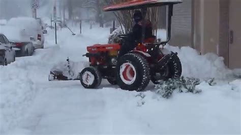 Blizzard 2016 Snow Plowing May Be Noisy But It Works Saturday