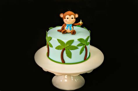 How To Make A Cheeky Monkey Cake Topper